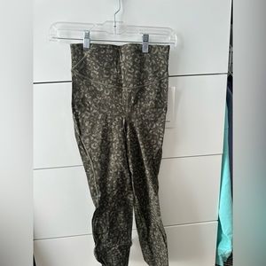 Base Pace HR 25” Legging